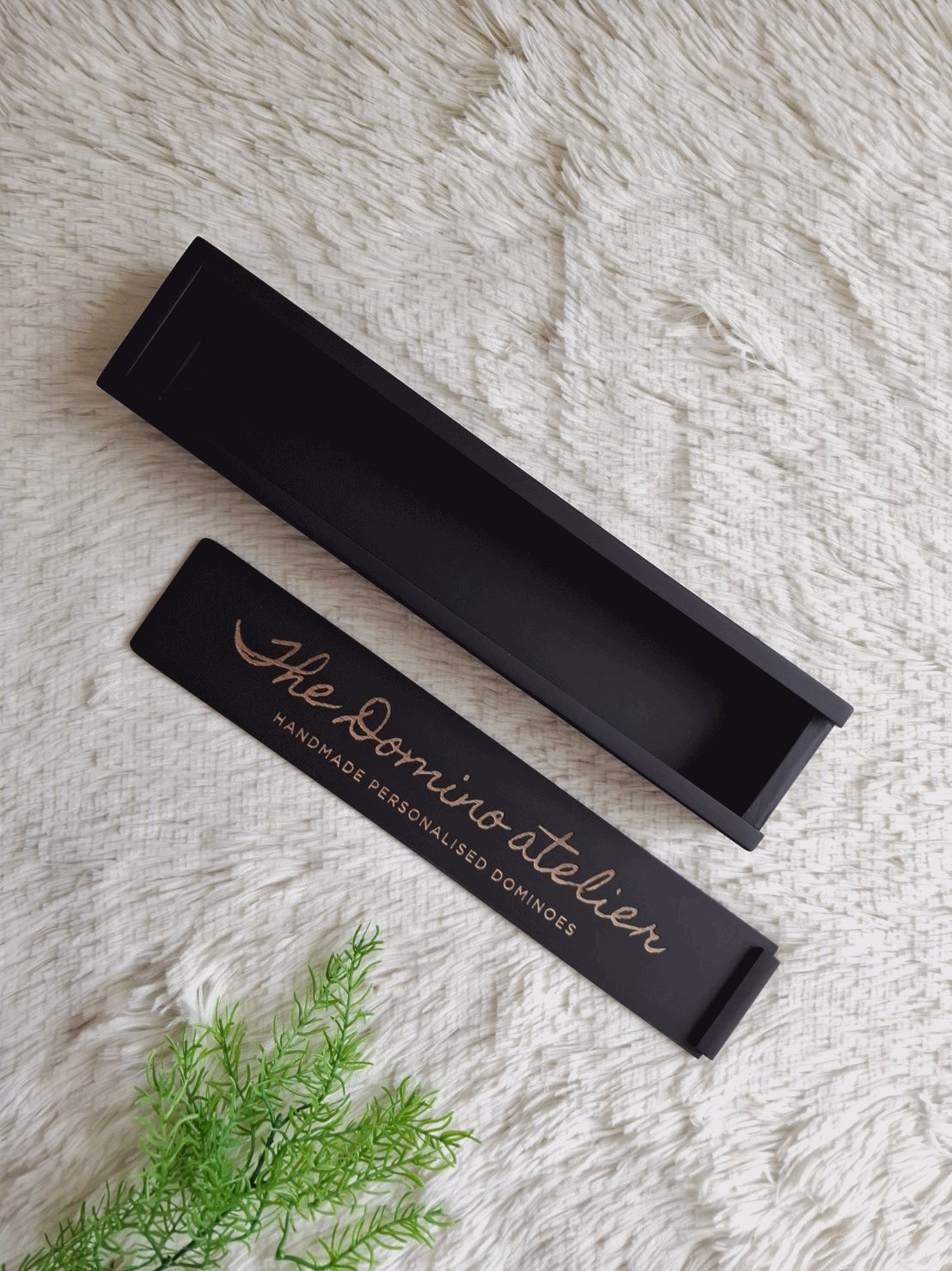 กล่องไม้ฝาสไลด์สีดำ