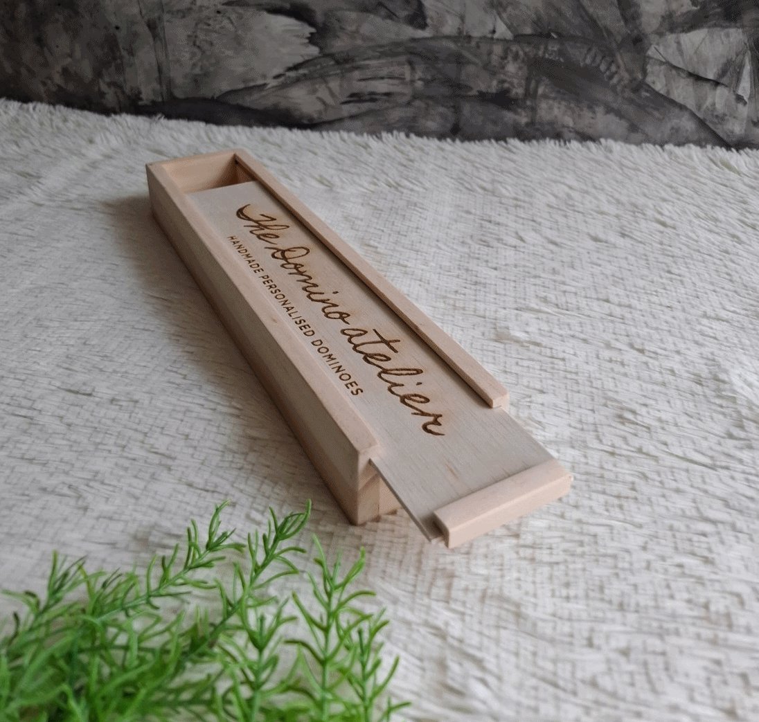 กล่องไม้ฝาสไลด์