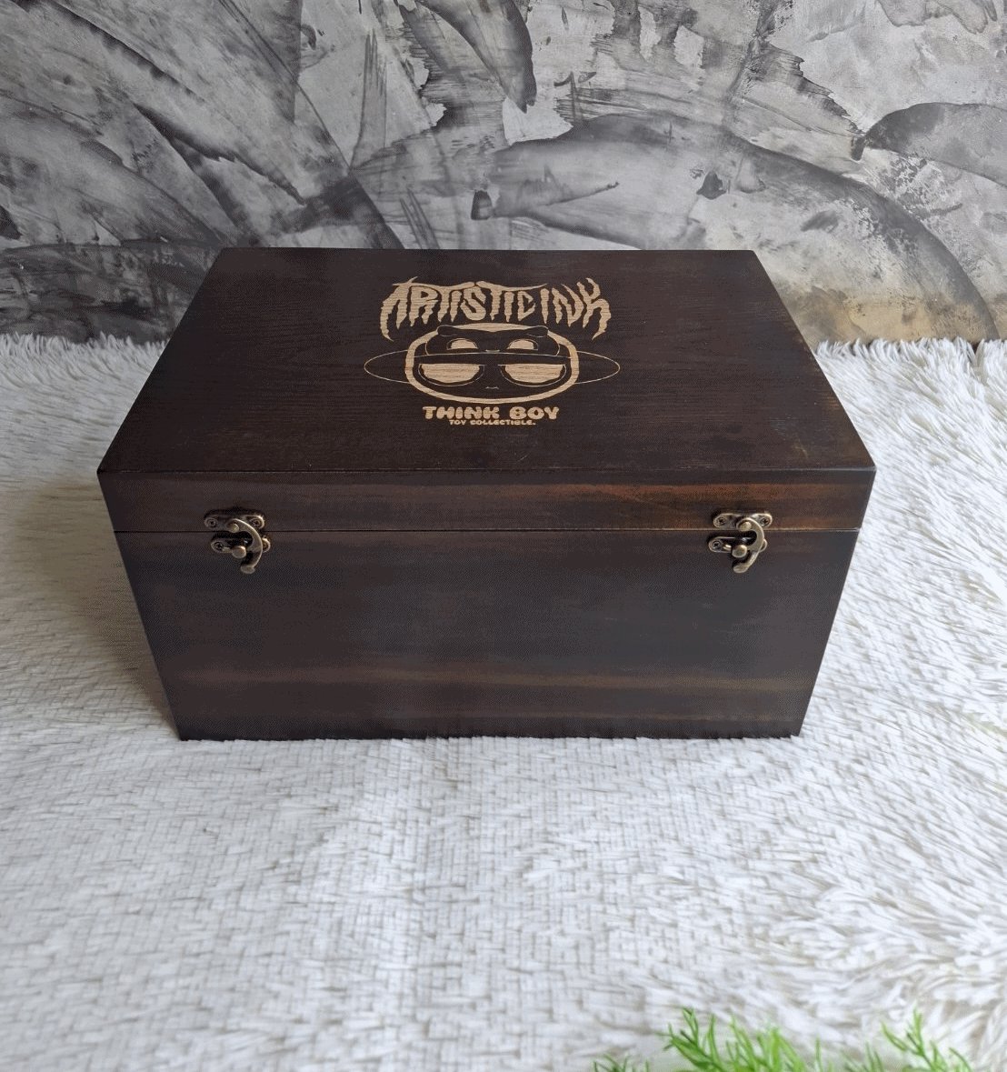 กล่องไม้ใส่โมเดล