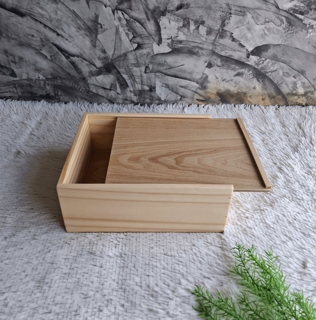 กล่องไม้สนฝาสไลด์