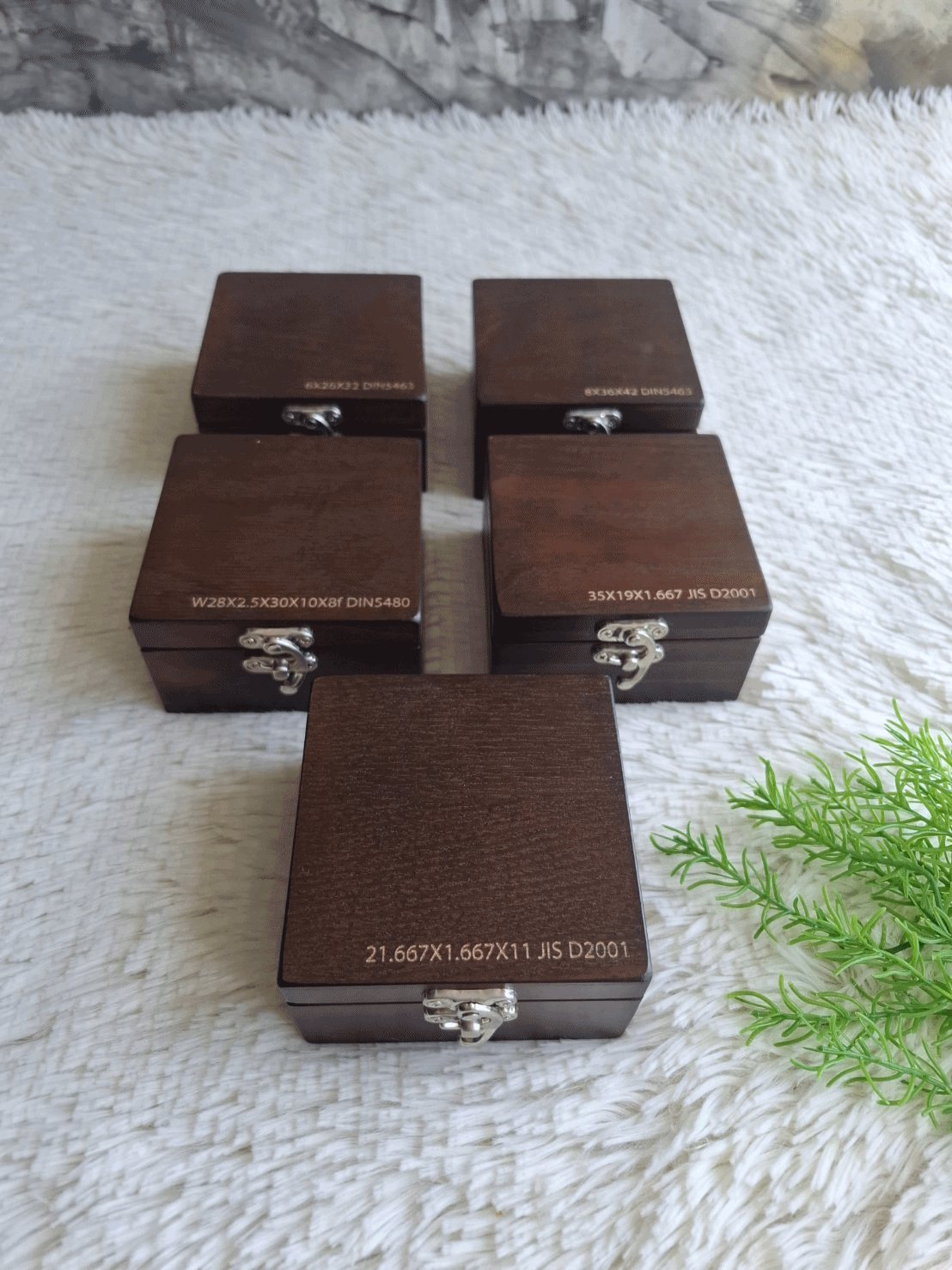 กล่องไม้สน