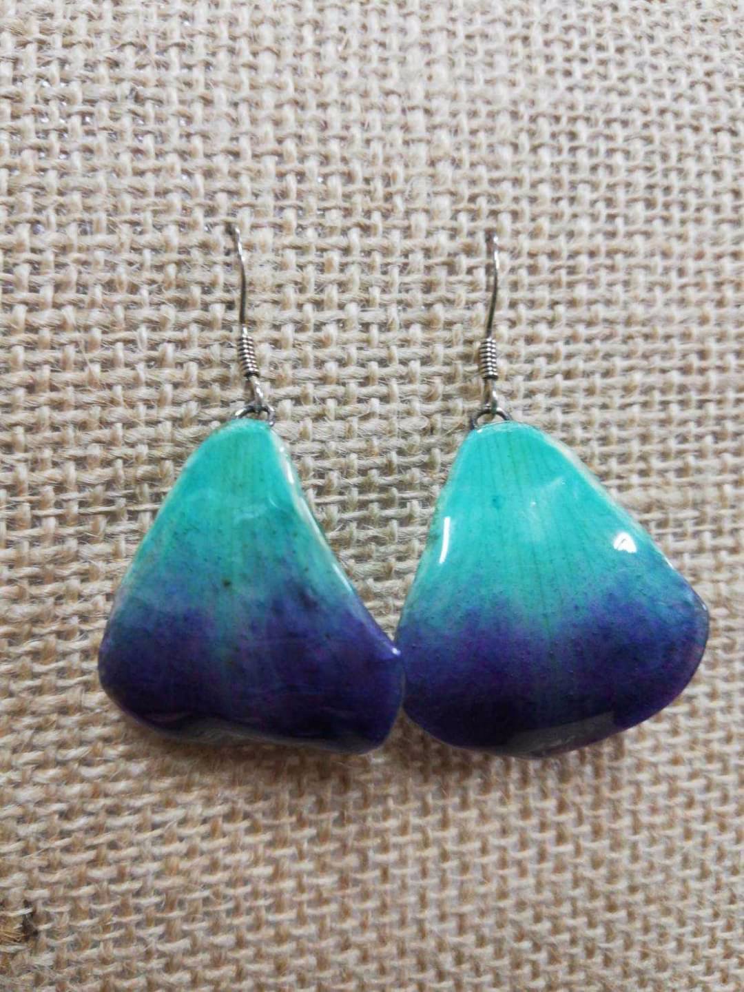 ต่างหูกลีบดอกกล้วยไม้ 