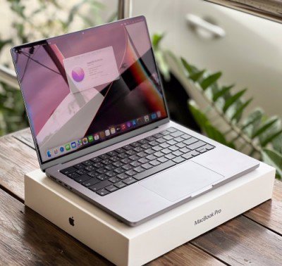 รับซื้อ MacBook Pro M1 ,M1 PRO M2,M2 Pro , MacBook Air M1 M2 เชียงใหม่