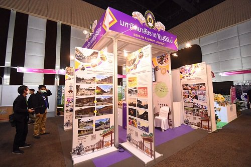 เครือข่ายมหาวิทยาลัยพื้นที่ บพท. กวาด 5 รางวัลงานวิจัยประจำปี 2565